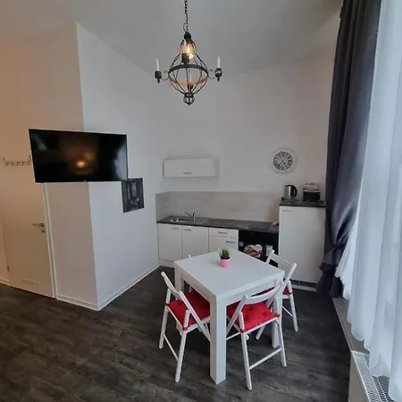 Zum Falschen Fuenfziger Lejlighed Quedlinburg