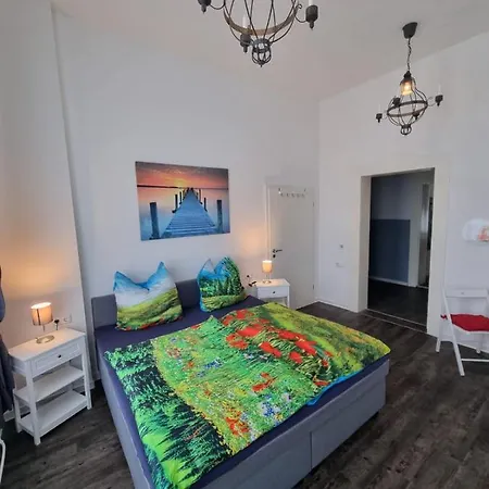 Zum Falschen Fuenfziger Apartament *