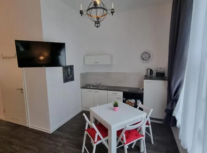 Zum Falschen Fuenfziger 公寓 奎德林堡