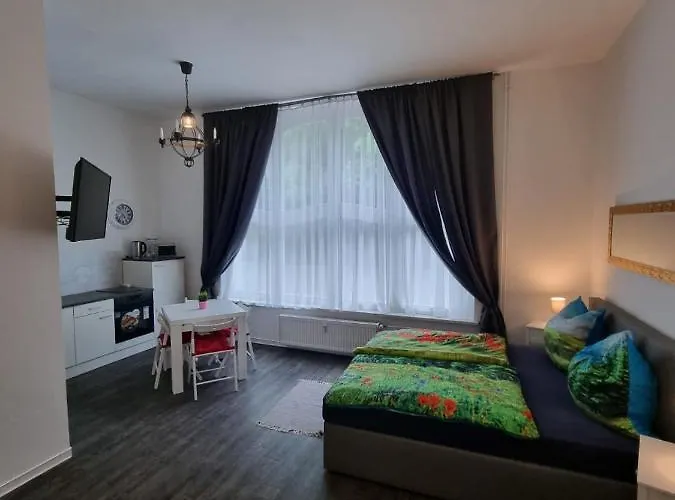 Zum Falschen Fuenfziger 公寓 奎德林堡