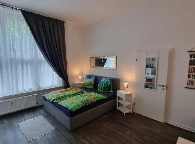 Zum Falschen Fuenfziger 公寓 奎德林堡